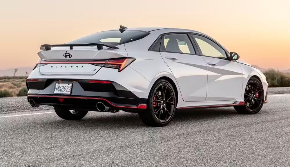 Novo Hyundai Elantra N Lateral